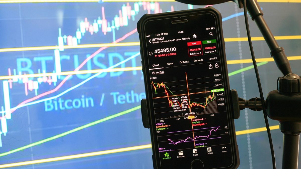 El ‘jamás vender’ Bitcoin de las corporaciones está en peligro: así está cambiando su estrategia