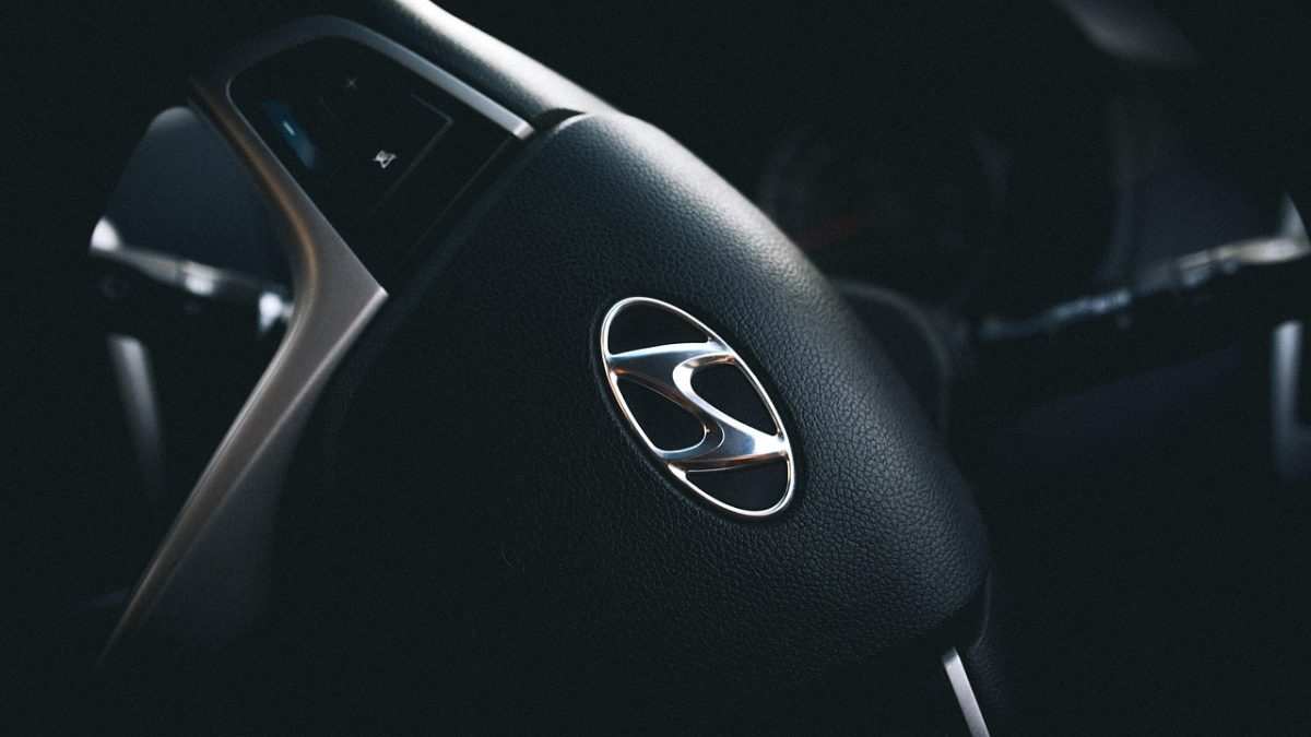 Hyundai revela Pleos: su nuevo sistema de infotainment con IA, botones físicos y un gran truco
