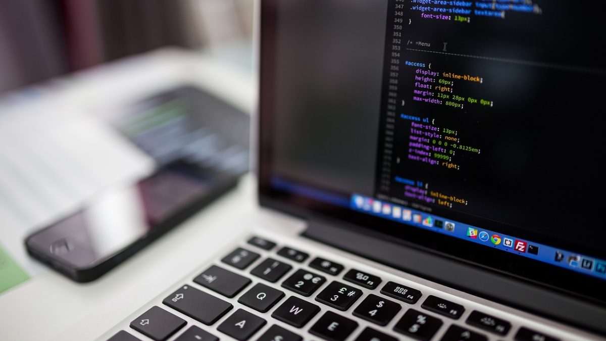 ¿Tu laptop puede ejecutar un cerebro multimodal de Google? Ahora sí, y sin Internet
