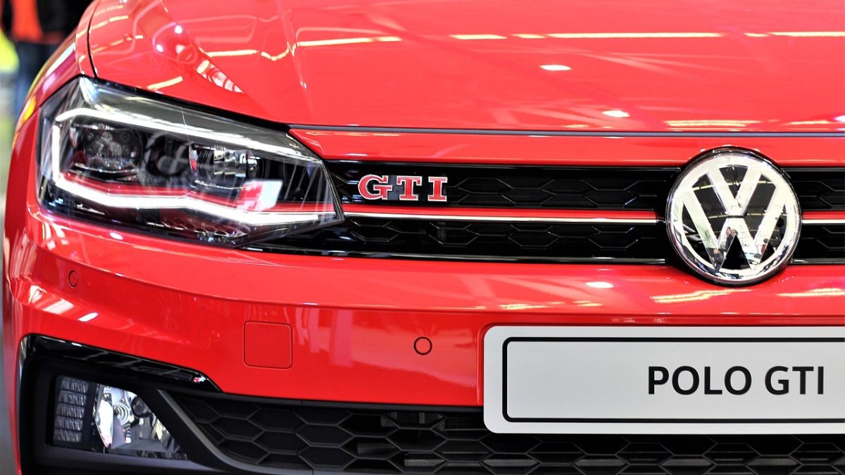¿Volkswagen por menos de 25.000€? El ID. Polo y el Cupra Raval eléctricos ya se fabrican en España