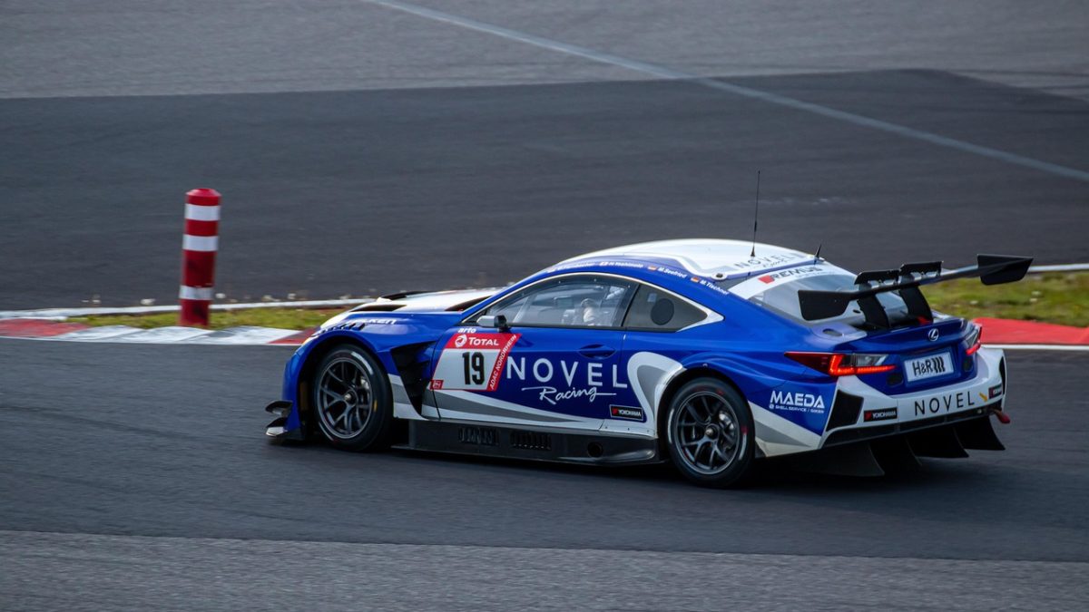Resucita el rugido: el Lexus LFA eléctrico se deja ver en Goodwood con un sonido V8… falso