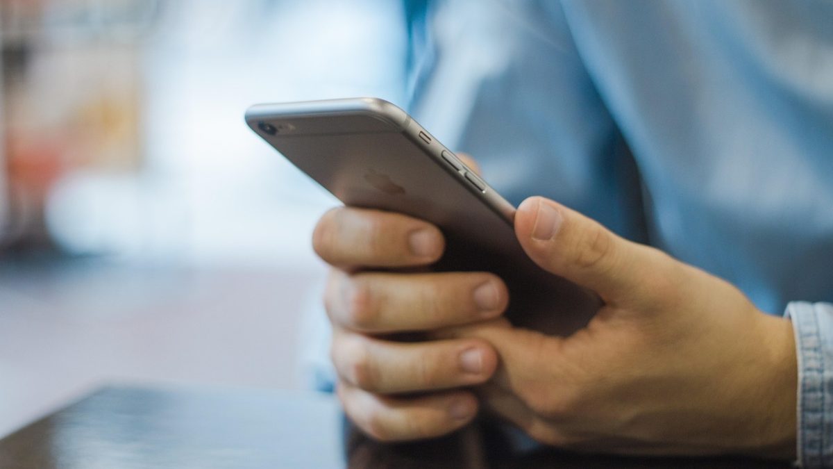 Apple Hide My Email: un fallo que lleva un año exponiendo tu dirección real