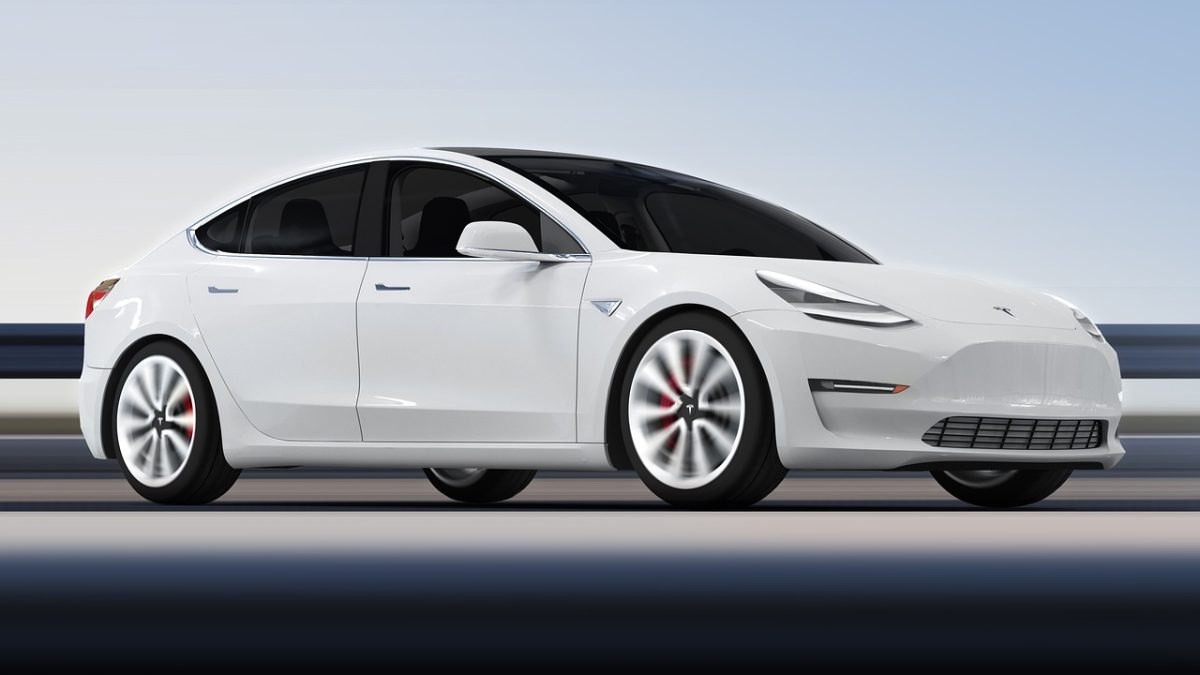 Tesla Model Y RWD 2026: eficiencia de referencia, aceleración justa