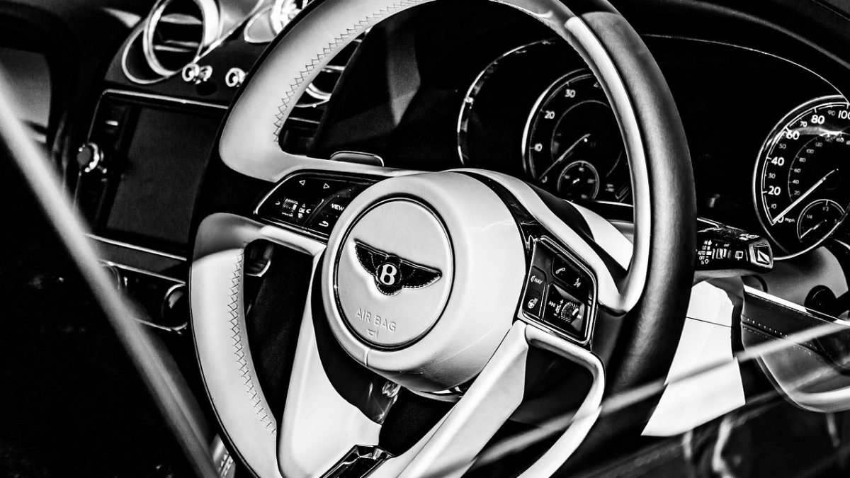 Bentley Torcal: el SUV eléctrico que sonará a batería de percusión llegará el 23 de septiembre