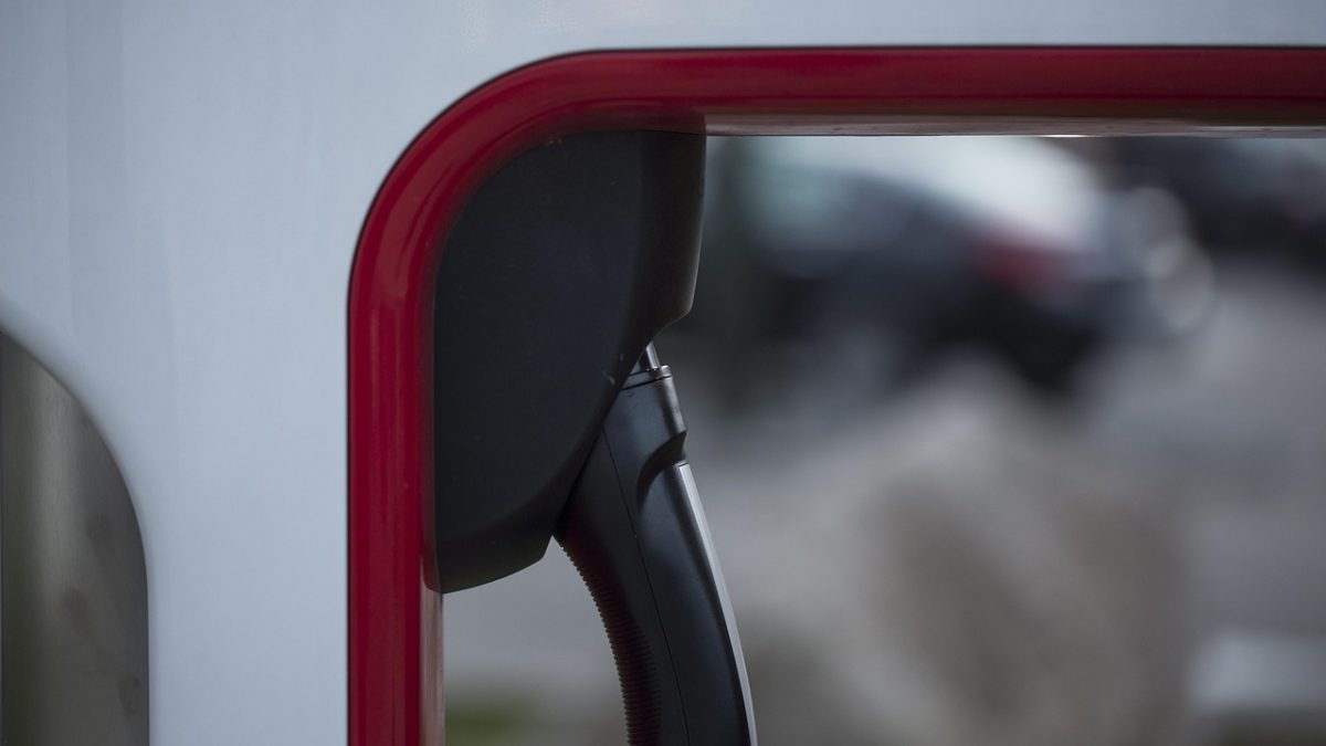El Tesla Semi entra en producción en serie: siete años después, hasta un escéptico se rinde