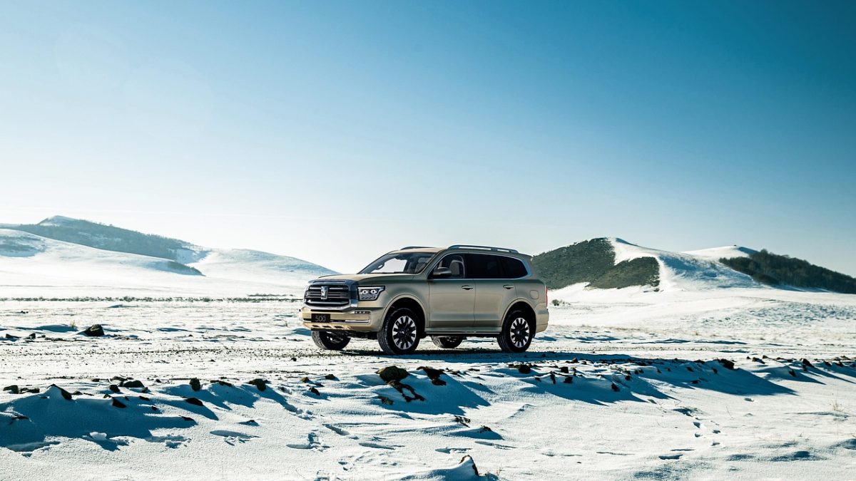 Polestar 4 SUV llega a Europa: la luneta trasera que todos pedían, por fin