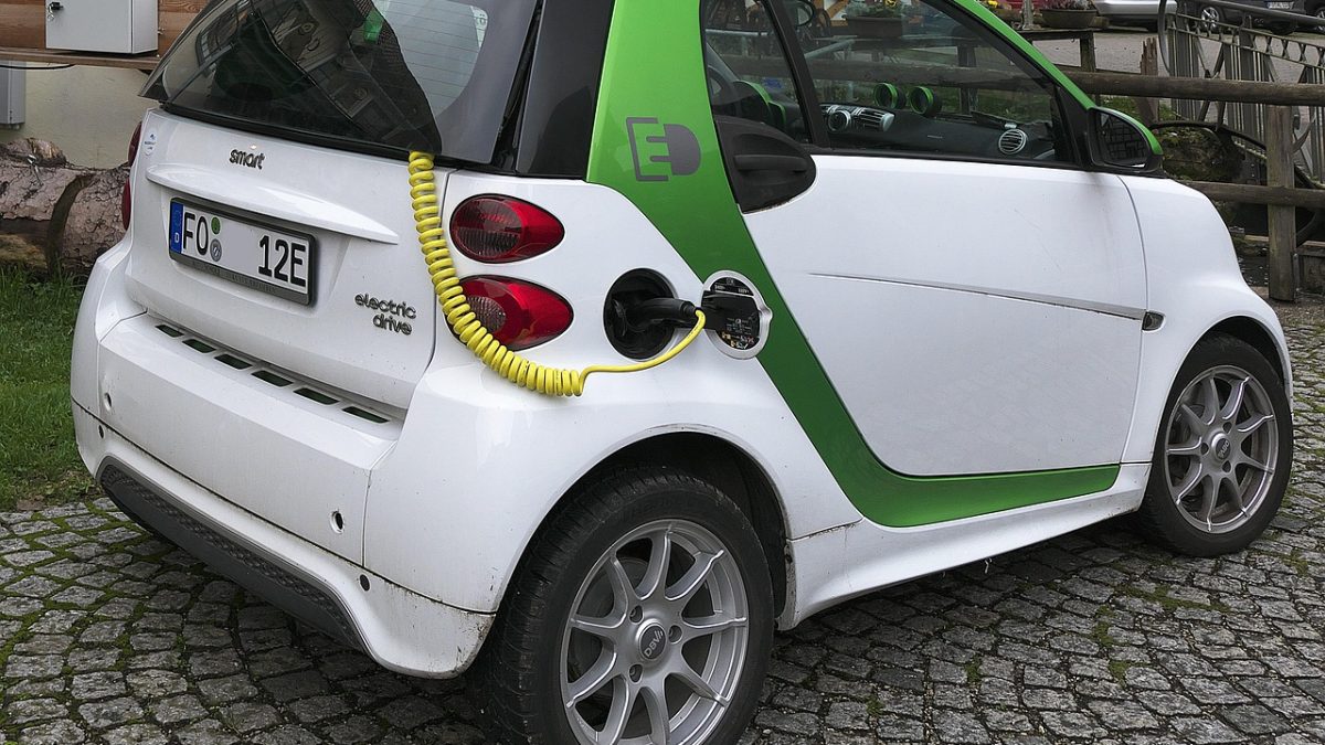 Tu coche eléctrico puede ahora llenarte el bolsillo: PG&E amplía su programa V2X con más modelos y hasta 17.000$ en incentivos