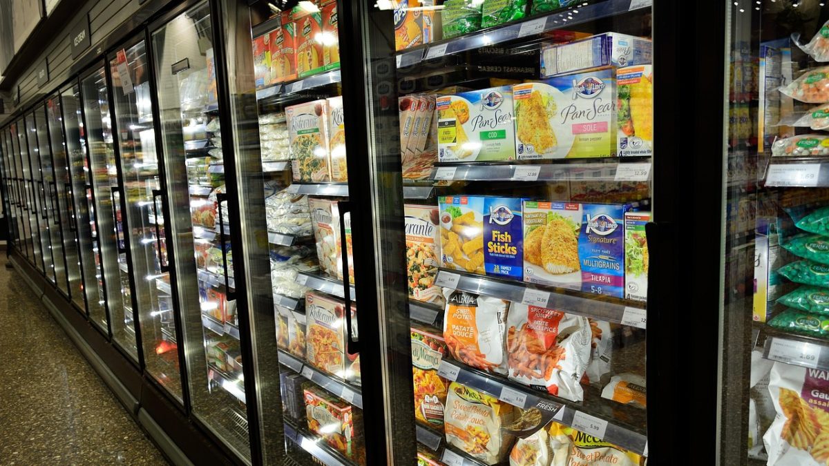 Un ciberataque puso los congeladores de un súper francés a 122 °F: 112.000 dólares en comida, a la basura