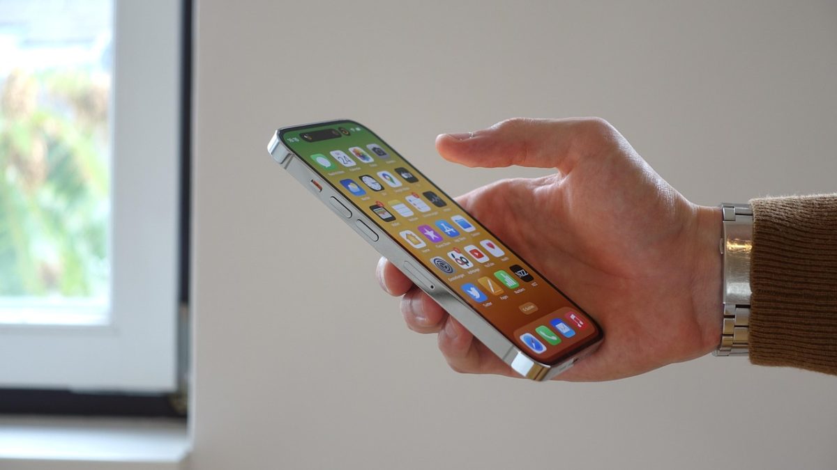 iPhone 18 Pro gratis con T-Mobile: así es la promoción, y el Razr+ también entra