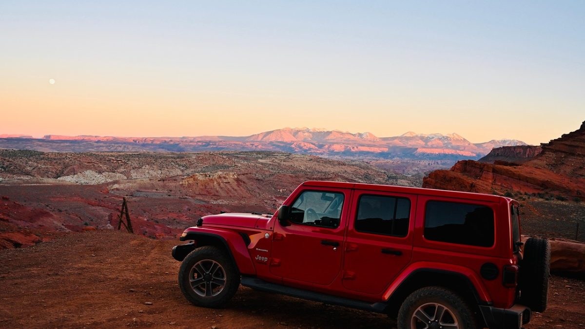 La Jeep Recon EV promete 222 millas, pero la autopista la deja en 160