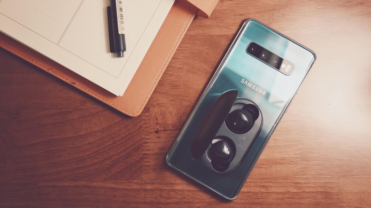 Más potencia por menos dinero: estos cinco Android dejan al Galaxy S26 FE en segundo plano